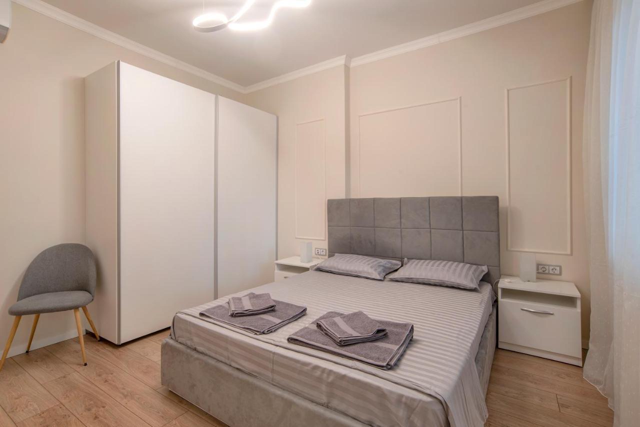 Tina'S 2 Bedroom Top Central Apartment Sofia Exterior photo